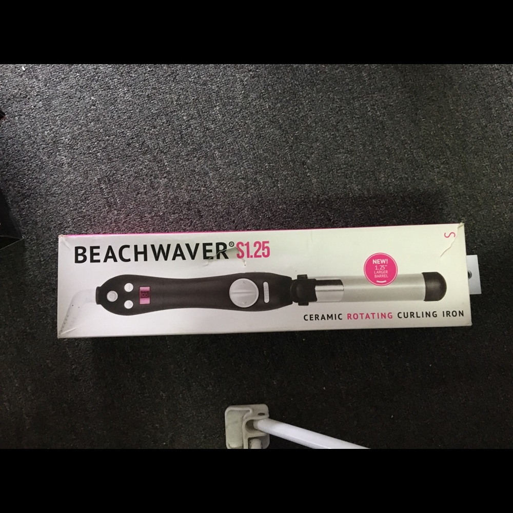 Beachwaver s1.25 ceramic rotating curling iron